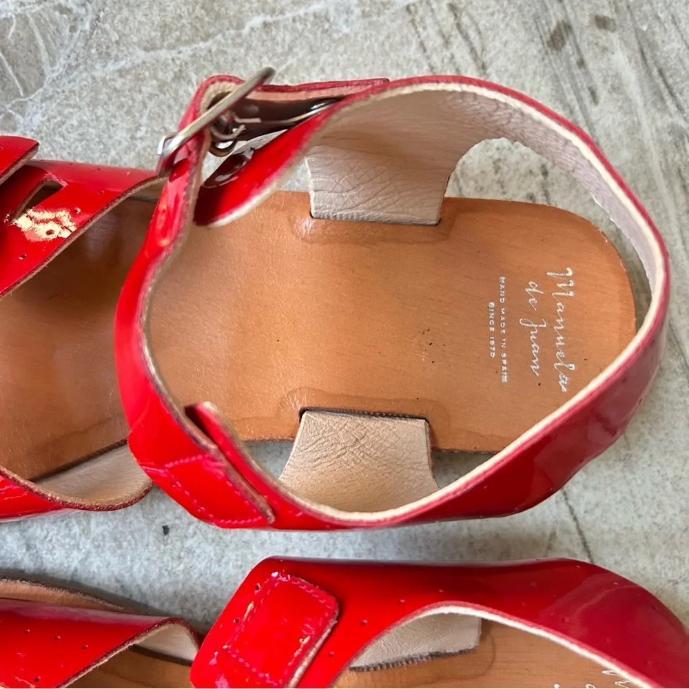 Manuela De Juan Red Patent leather Open Toe Buckle Sandals, Size 35 EU ( 3.5 US)